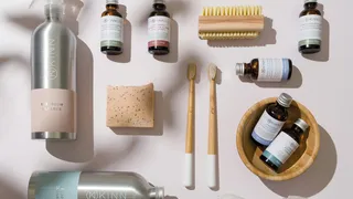 بهترین مواد شوینده برای فرش و مبل چیست؟